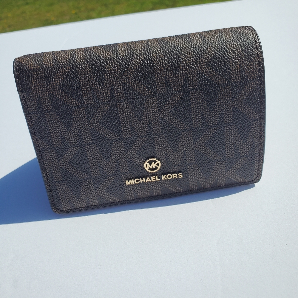 NWT Michael wallet.